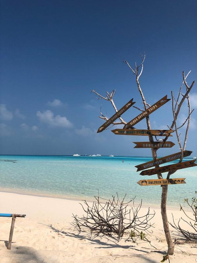 Portia Hotel&Spa Dhiffushi Esterno foto