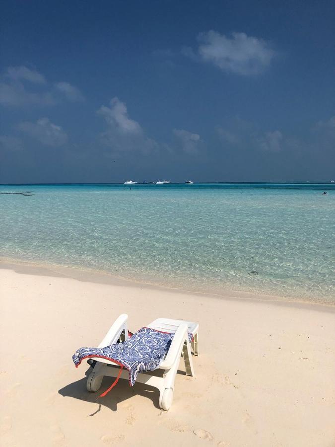 Portia Hotel&Spa Dhiffushi Esterno foto