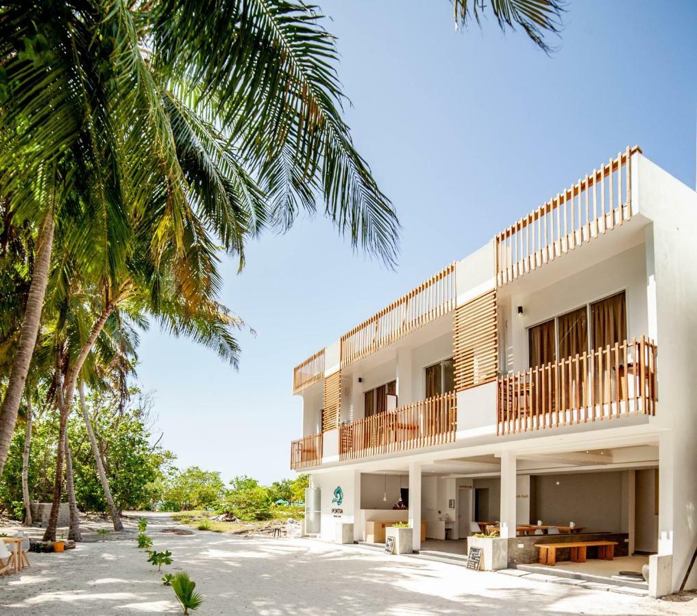 Portia Hotel&Spa Dhiffushi Esterno foto