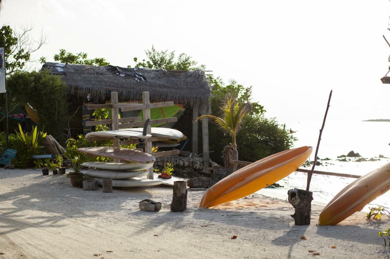 Portia Hotel&Spa Dhiffushi Esterno foto